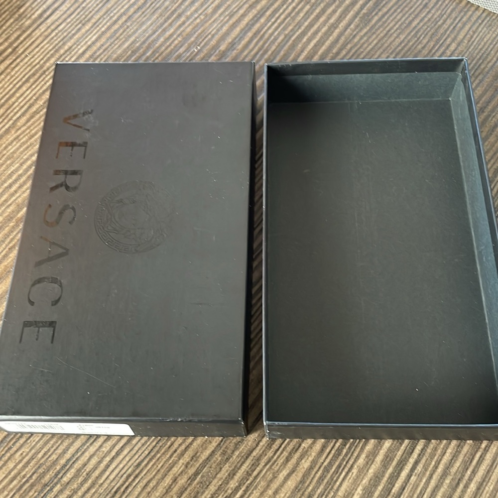 Versace Box - Picture 6 of 6